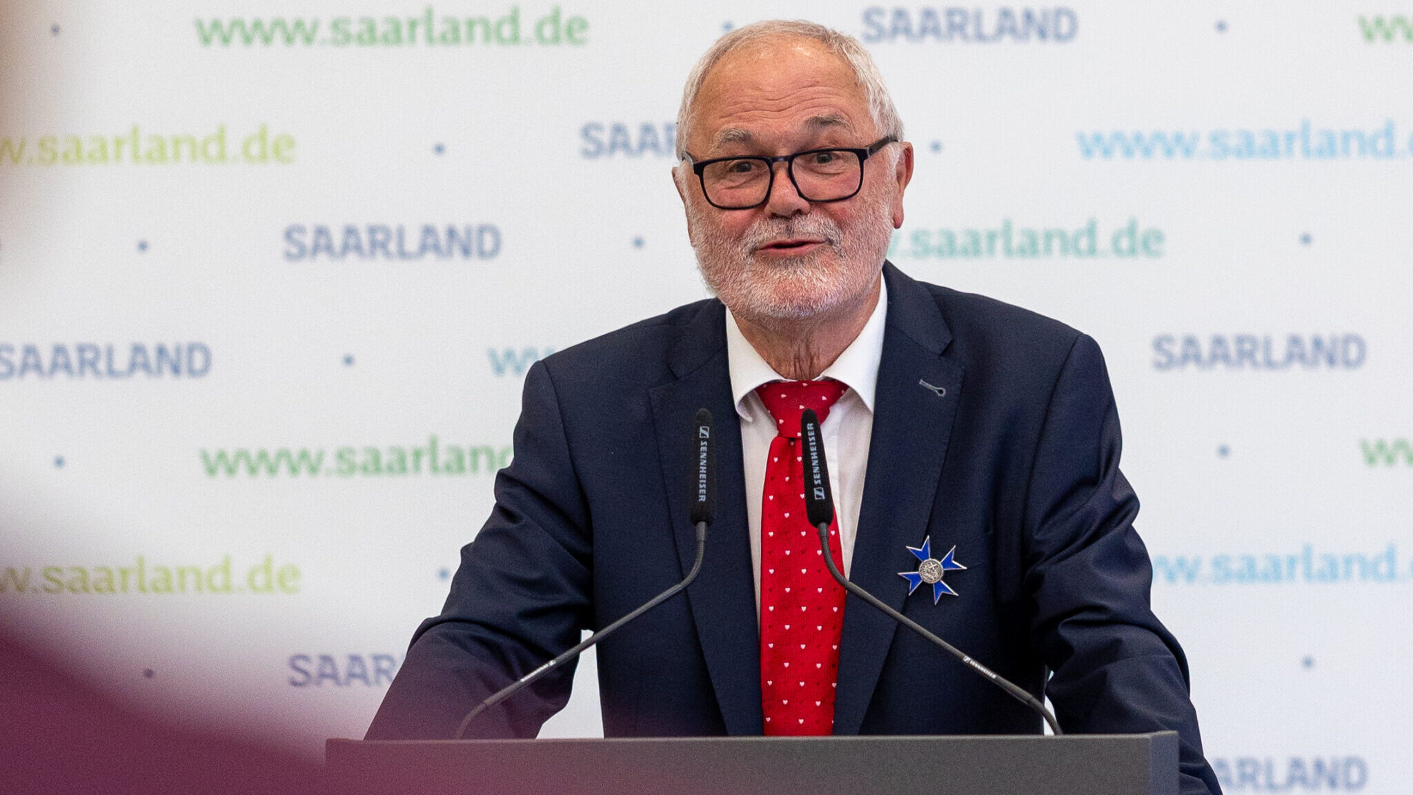 Kurt Mehlhorn during his acceptance speech. 